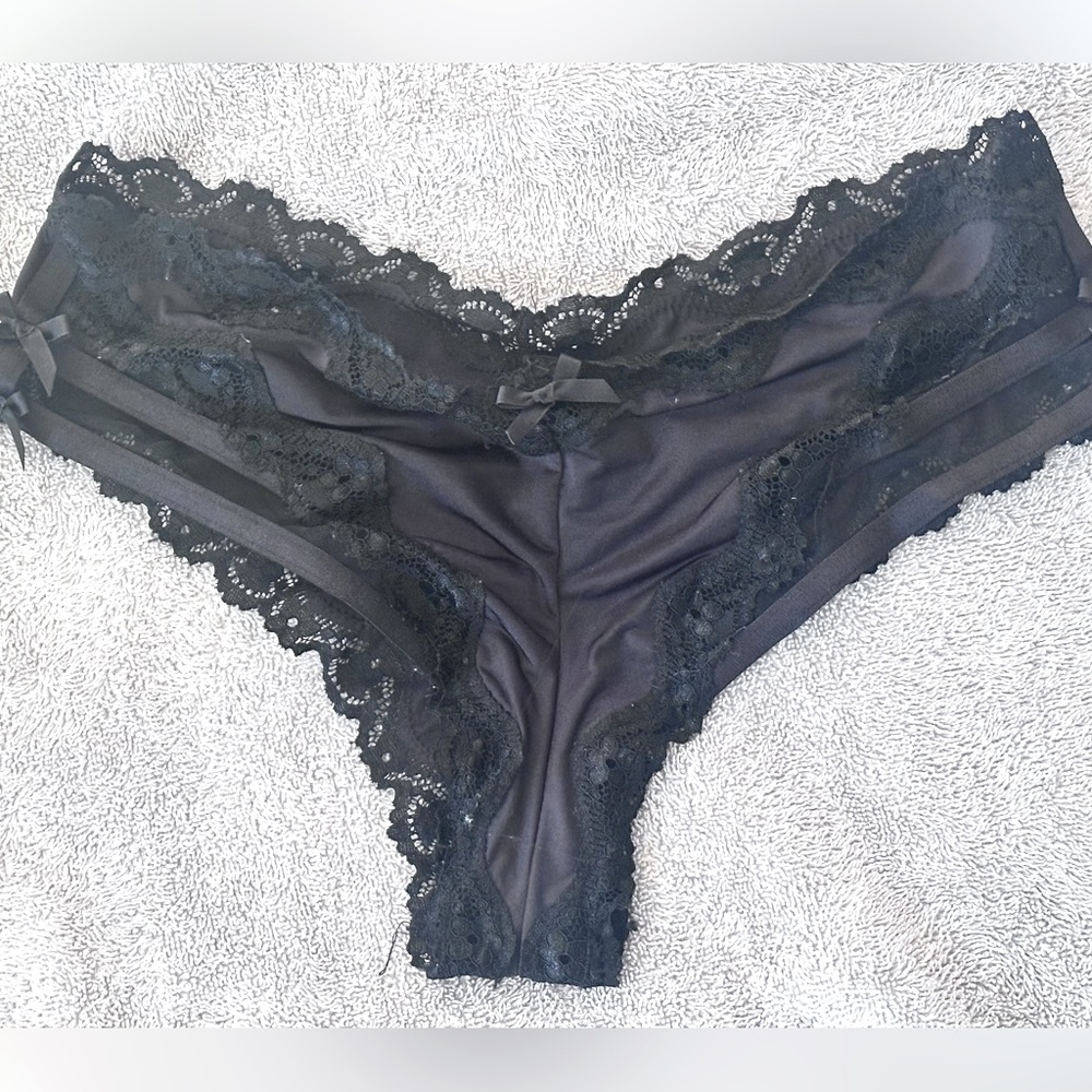 Victoria’s Secret panties NWOT